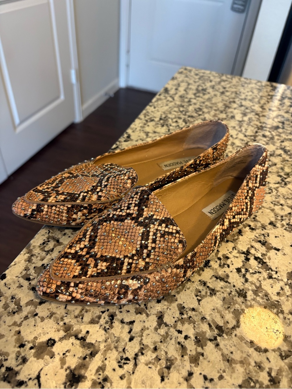 Steve Madden Brown Tan Snake-Print Loafers